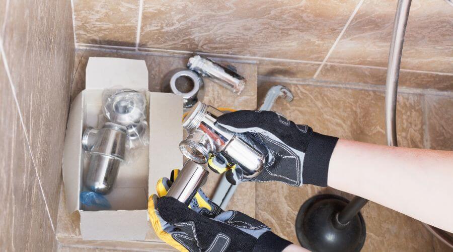 Expert Emergency Roof Repairs services in Maitland, MO